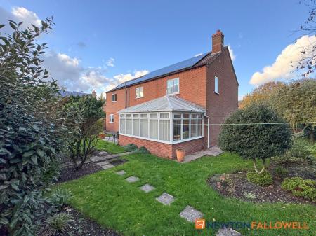 4 bedroom Detached house for sale in Main Street, South Scarle, NG23