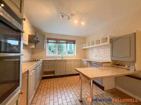 4 bedroom Detached house for sale in Main Street, South Scarle, NG23