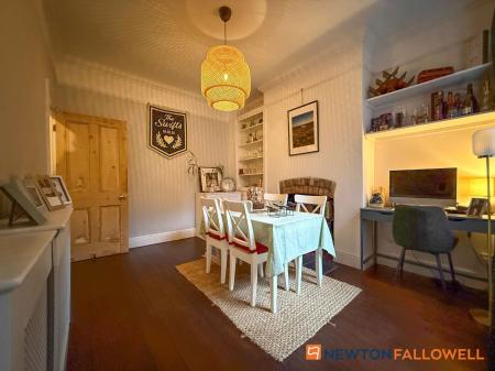 3 bedroom Semi-detached house for sale in Wellington Road, Newark, NG24