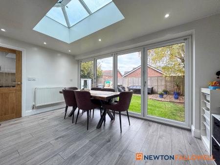 3 bedroom Semi-detached house for sale in Gainsborough Road, Winthorpe, NG24