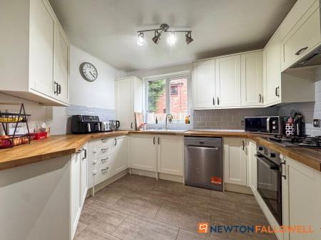 3 bedroom Semi-detached house for sale in Gainsborough Road, Winthorpe, NG24