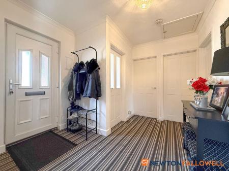 3 bedroom Detached bungalow for sale in Warwick Road, Balderton, NG24