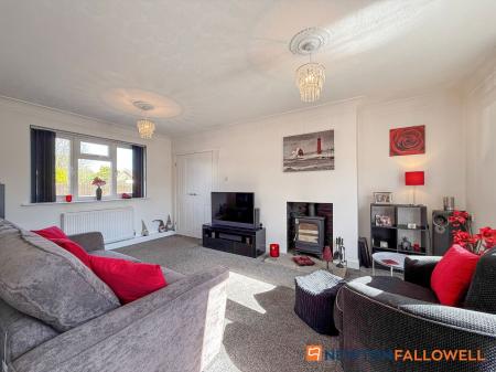 3 bedroom Detached bungalow for sale in Warwick Road, Balderton, NG24