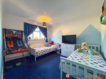 3 bedroom Detached bungalow for sale in Warwick Road, Balderton, NG24