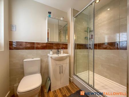 4 bedroom Detached house for sale in Tutt Close, Fernwood, NG24