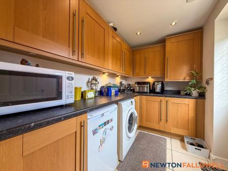 4 bedroom Detached house for sale in Tutt Close, Fernwood, NG24