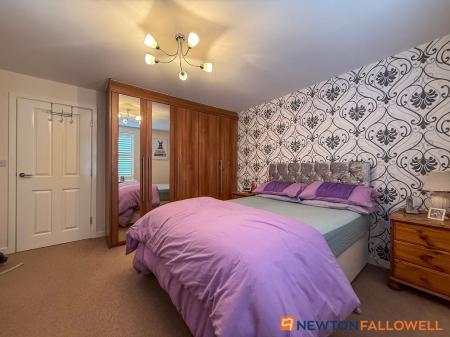 4 bedroom Detached house for sale in Tutt Close, Fernwood, NG24