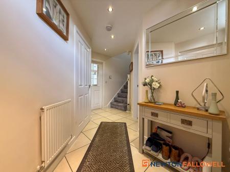 4 bedroom Detached house for sale in Tutt Close, Fernwood, NG24