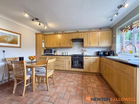 4 bedroom Detached bungalow for sale in Colley Lane, Weston, NG23