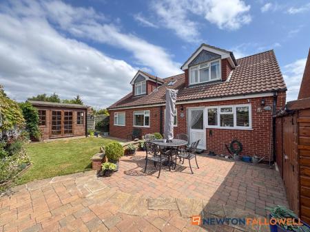 4 bedroom Detached bungalow for sale in Colley Lane, Weston, NG23