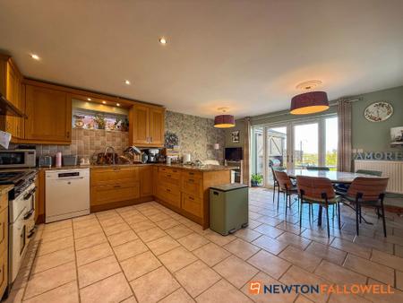 4 bedroom Semi-detached house for sale in Barnby Lane, Claypole, NG23