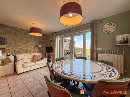 4 bedroom Semi-detached house for sale in Barnby Lane, Claypole, NG23