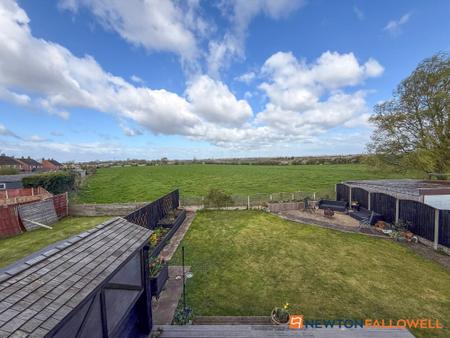 4 bedroom Semi-detached house for sale in Barnby Lane, Claypole, NG23