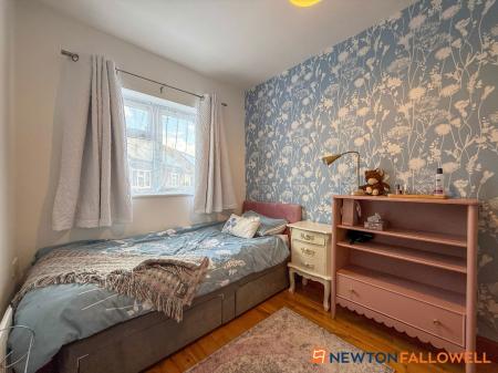4 bedroom Semi-detached house for sale in Barnby Lane, Claypole, NG23