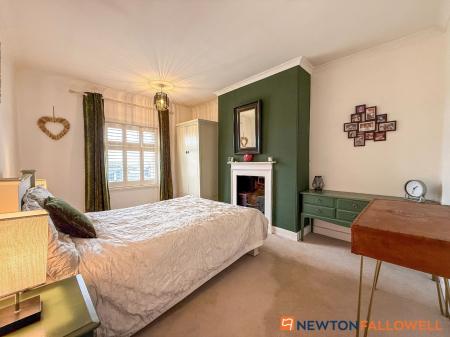 3 bedroom Terraced House for sale in Mill Gate, Newark, NG24