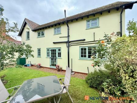 4 bedroom Detached house for sale in Main Street, Norton Disney, LN6