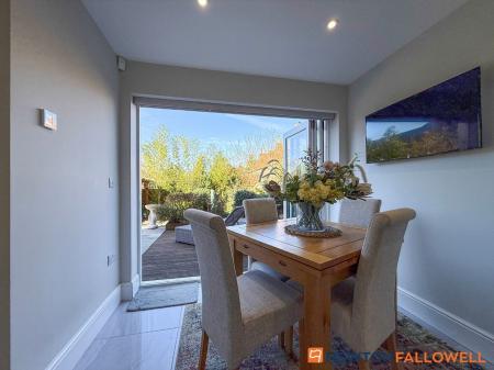 3 bedroom Detached house for sale in Eagle Road, Spalford, NG23
