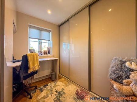3 bedroom Detached house for sale in Eagle Road, Spalford, NG23