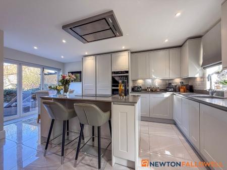 3 bedroom Detached house for sale in Eagle Road, Spalford, NG23