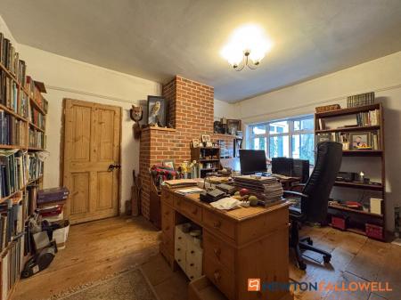 4 bedroom Detached house for sale in Main Street, Sutton-On-Trent, NG23