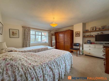 4 bedroom Detached house for sale in Main Street, Sutton-On-Trent, NG23
