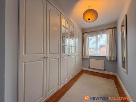 5 bedroom Detached house for sale in Dale Way, Fernwood, NG24