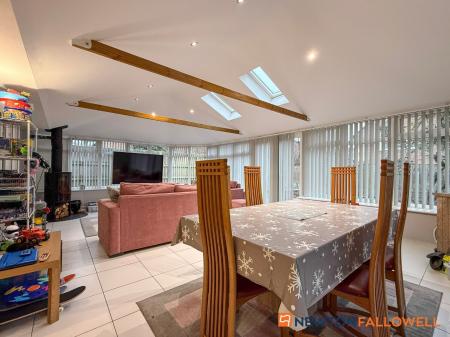 5 bedroom Detached house for sale in Dale Way, Fernwood, NG24