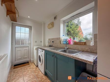 5 bedroom Detached house for sale in Bells Court, Carlton-Le-Moorland, LN5