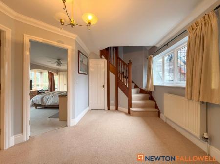 6 bedroom Detached house for sale in Glebe Park, Balderton, NG24