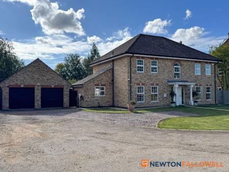 5 bedroom Detached house for sale in Sutton Lane, Brant Broughton, LN5