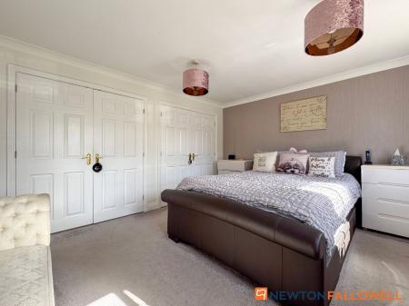 5 bedroom Detached house for sale in Sutton Lane, Brant Broughton, LN5