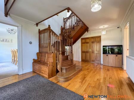 5 bedroom Detached house for sale in Sutton Lane, Brant Broughton, LN5