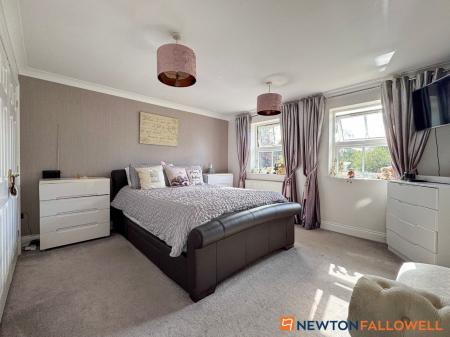 5 bedroom Detached house for sale in Sutton Lane, Brant Broughton, LN5