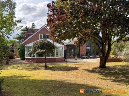 5 bedroom Detached bungalow for sale in September Grange, Sutton-on-Trent