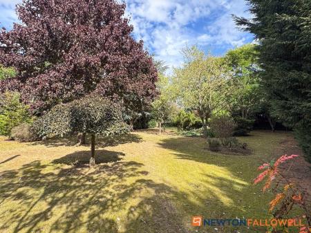 5 bedroom Detached bungalow for sale in September Grange, Sutton-on-Trent