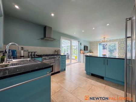 5 bedroom Detached bungalow for sale in September Grange, Sutton-on-Trent