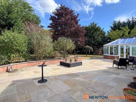 5 bedroom Detached bungalow for sale in September Grange, Sutton-on-Trent