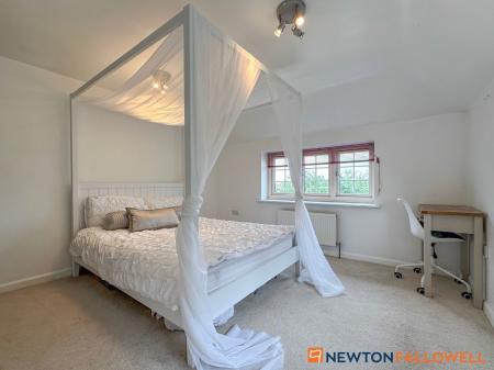 6 bedroom Detached house for sale in Mill Lane, Normanton-On-Trent, NG23