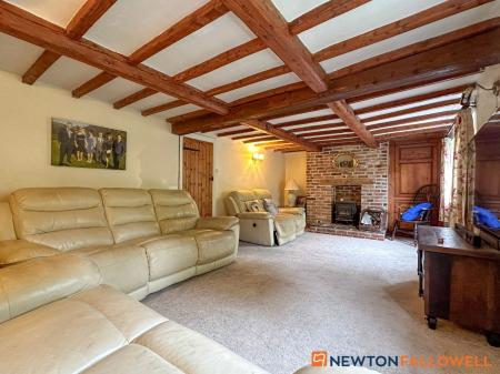 6 bedroom Detached house for sale in Mill Lane, Normanton-On-Trent, NG23