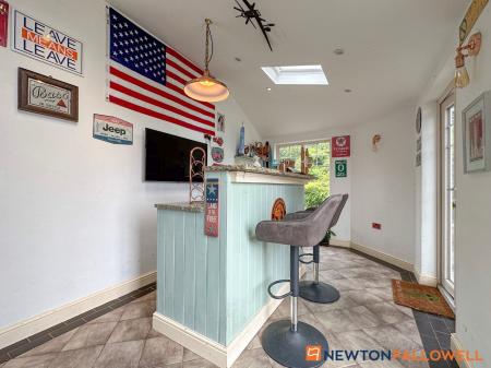 6 bedroom Detached house for sale in Mill Lane, Normanton-On-Trent, NG23