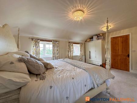 6 bedroom Detached house for sale in Mill Lane, Normanton-On-Trent, NG23