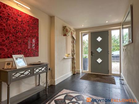 6 bedroom Detached house for sale in Mill Lane, Normanton-On-Trent, NG23