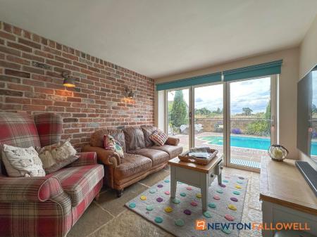 6 bedroom Detached house for sale in Mill Lane, Normanton-On-Trent, NG23