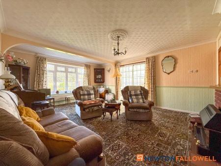 2 bedroom Semi-detached house for sale in Village Way, Farndon, NG24