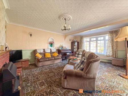 2 bedroom Semi-detached house for sale in Village Way, Farndon, NG24