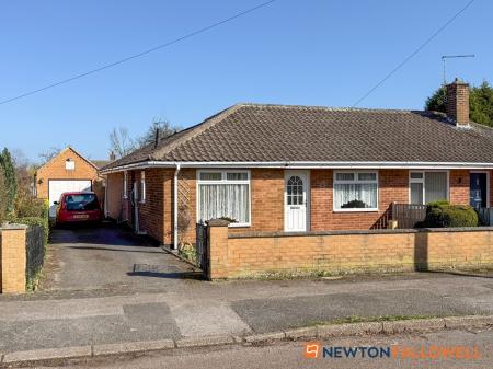 2 bedroom Semi-detached house for sale in Village Way, Farndon, NG24