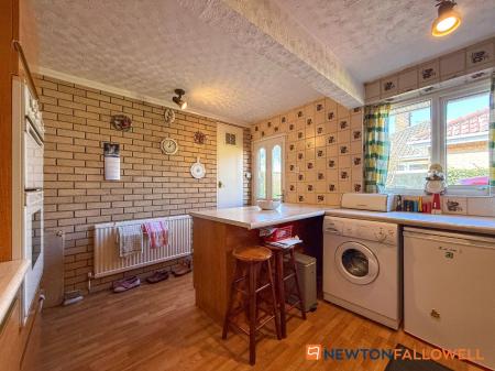 2 bedroom Semi-detached house for sale in Village Way, Farndon, NG24