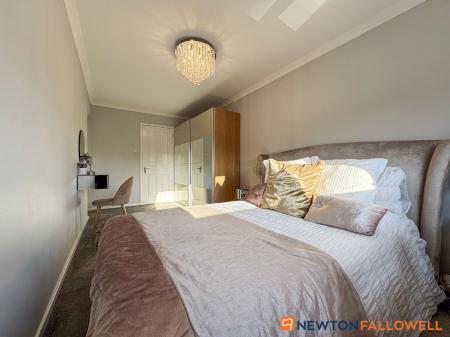 4 bedroom Detached house for sale in Chestnut Grove, Farndon, NG24