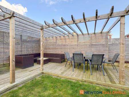 4 bedroom Detached house for sale in Chestnut Grove, Farndon, NG24