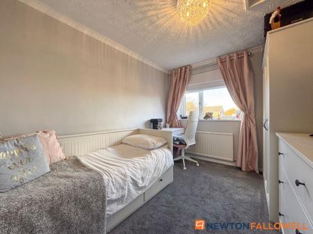 4 bedroom Detached house for sale in Chestnut Grove, Farndon, NG24